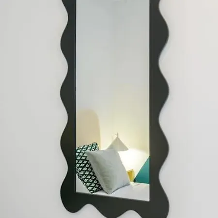 - Plaza Mayor Of - 1 Min Alcazar